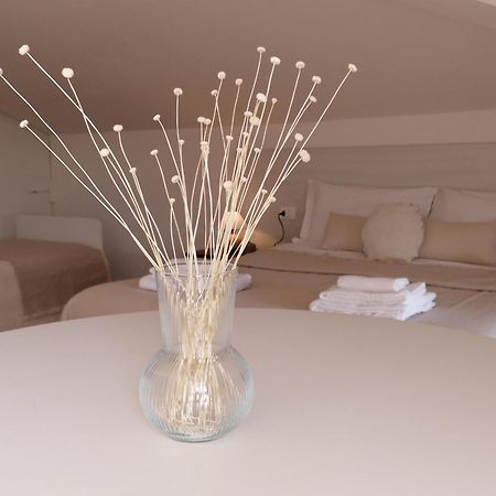Bed Da Anna Hotell Peschiera del Garda Rum bild