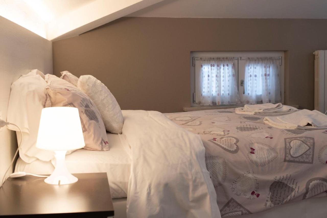 Bed Da Anna Hotell Peschiera del Garda Exteriör bild