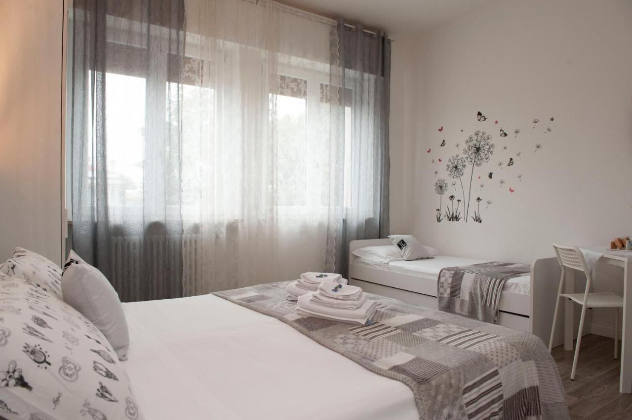 Bed Da Anna Hotell Peschiera del Garda Exteriör bild